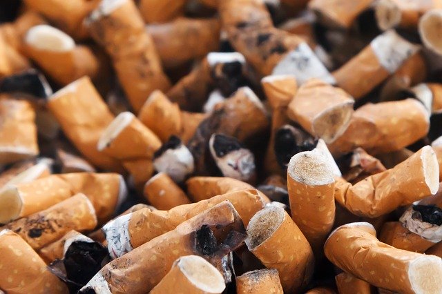 cigaretové nedopalky